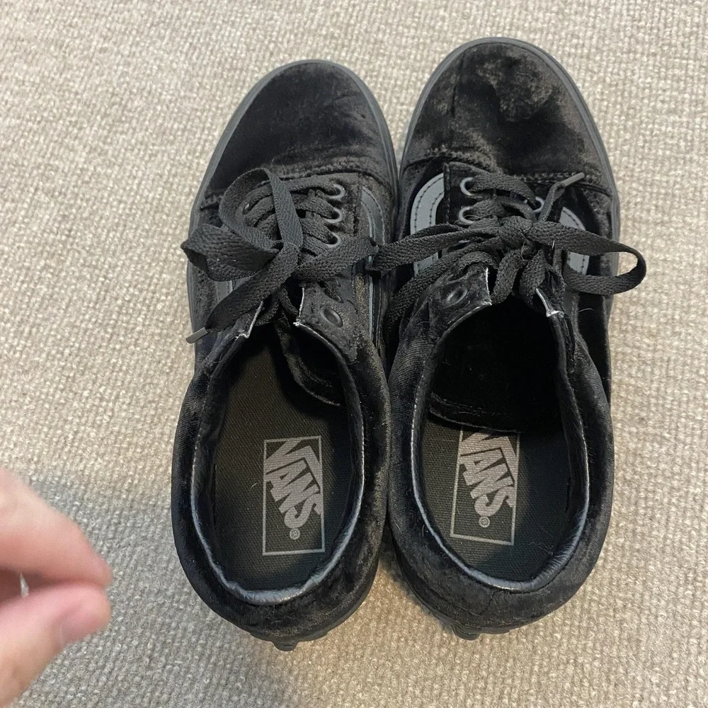 Vans Old Skool Shoes Mens 7.5 Womens 9 Black Velvet Low Top Skate Sneakers